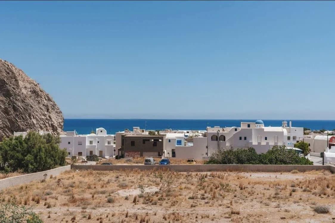 Santorini Seaside Retreat - Flora'S Summer Escape Perissa  Luaran gambar