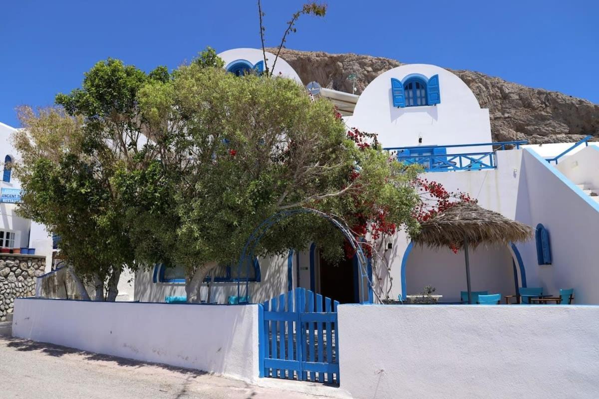 Santorini Seaside Retreat - Flora'S Summer Escape Perissa  Luaran gambar