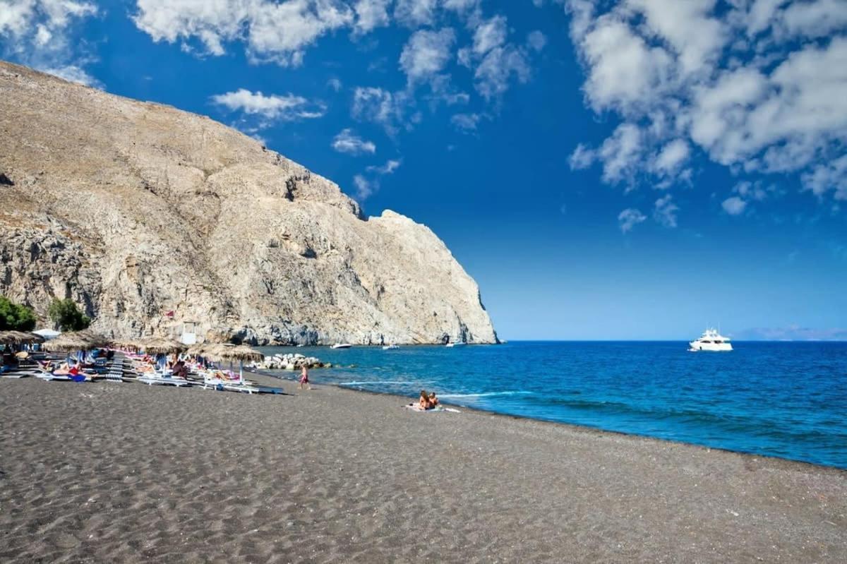 Santorini Seaside Retreat - Flora'S Summer Escape Perissa  Luaran gambar