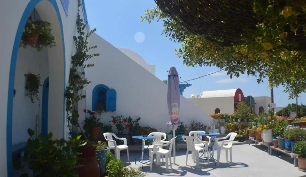 Santorini Seaside Retreat - Flora'S Summer Escape Perissa  Luaran gambar