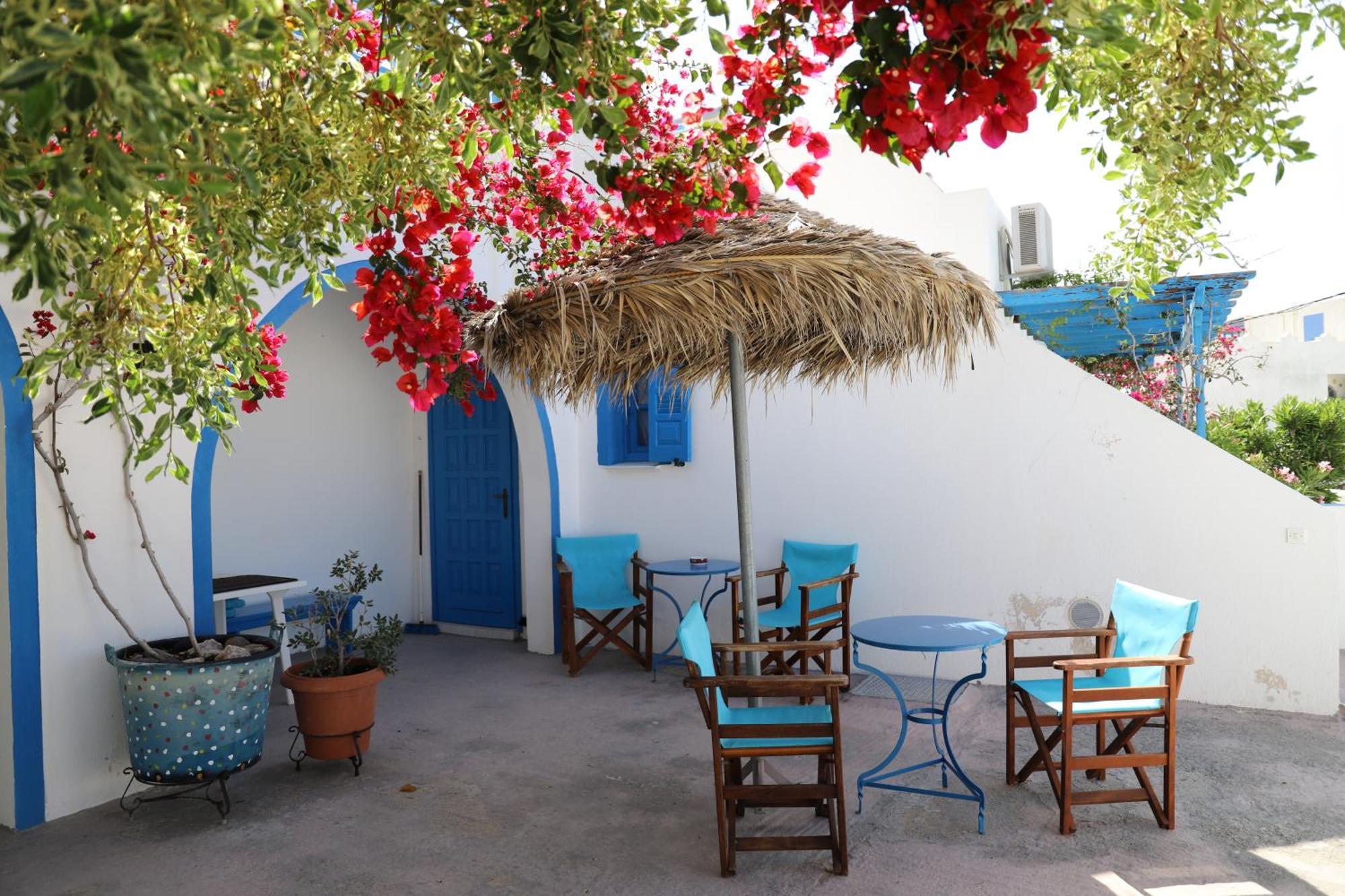 Santorini Seaside Retreat - Flora'S Summer Escape Perissa  Luaran gambar