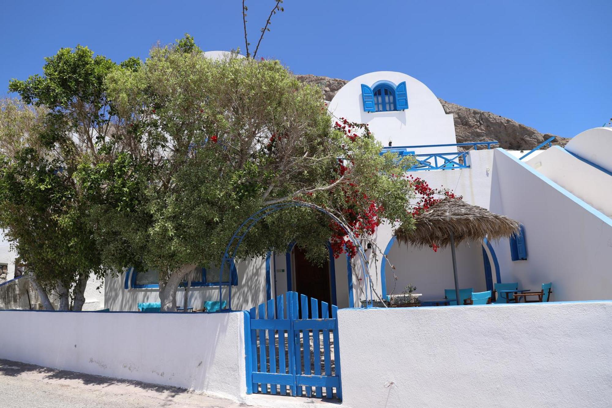 Santorini Seaside Retreat - Flora'S Summer Escape Perissa  Luaran gambar